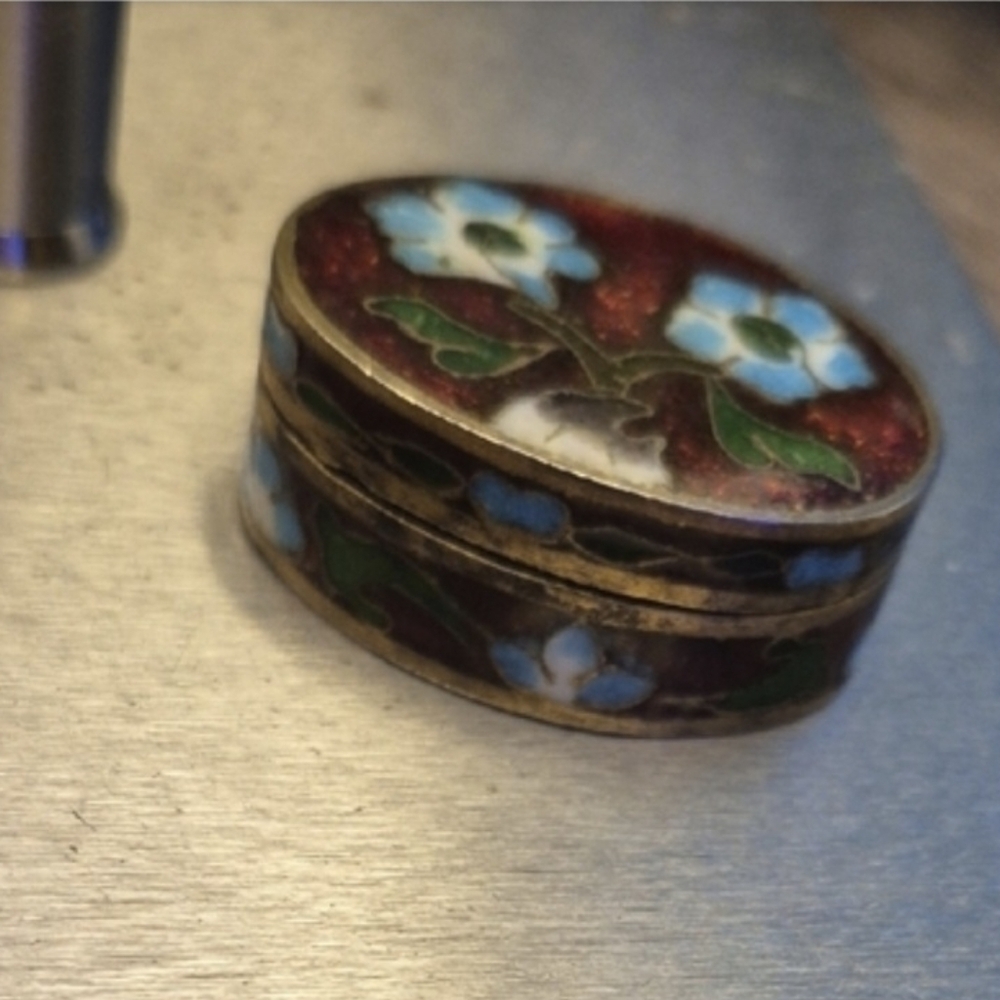 Source Unknown Red Enamel Floral Cloisonné Mini Jewelry Trinket Box